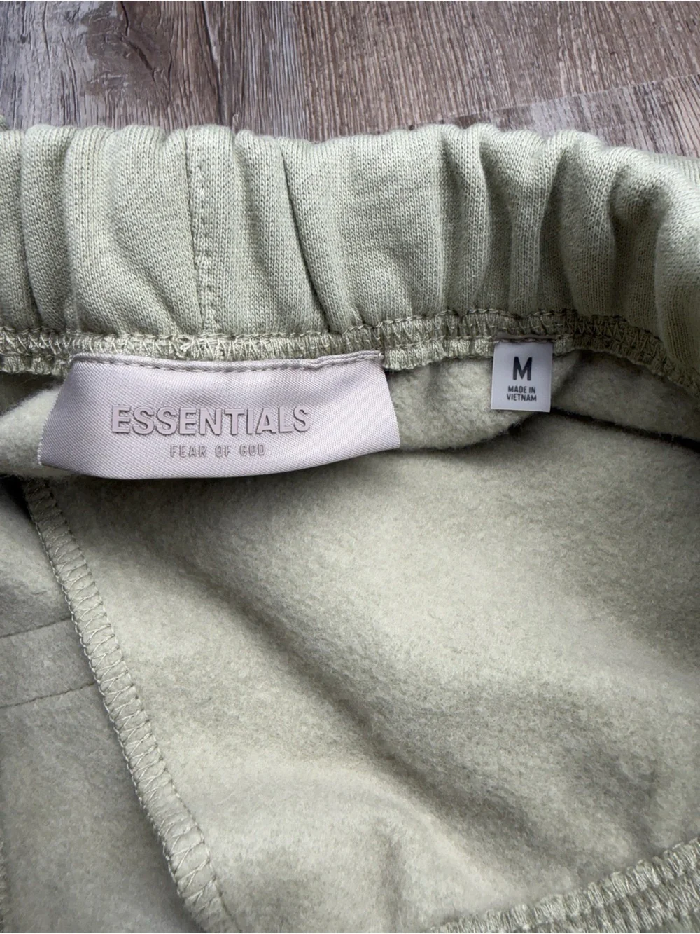 Essentials elastic waistband